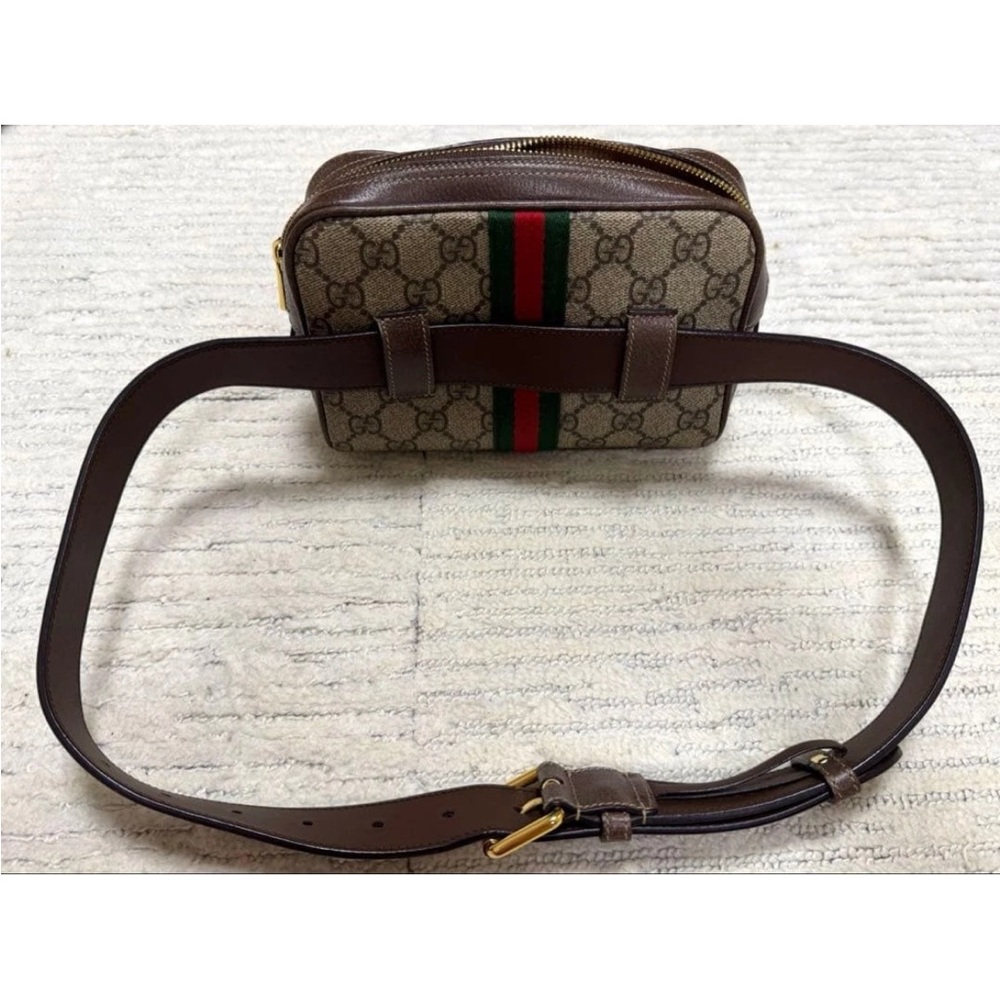 Gucci Beige Monogram Belt Bag with Red and Green Accents - Picture 5 of 7